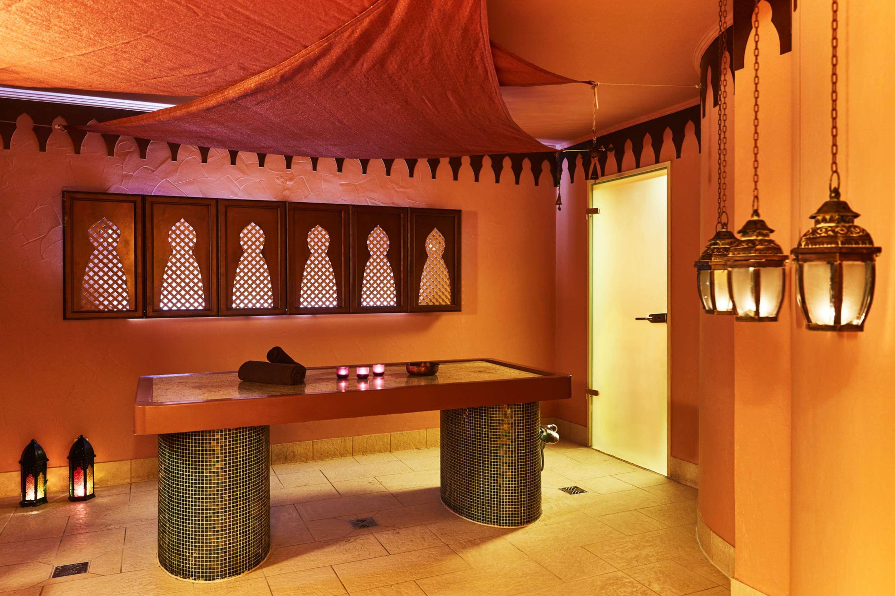 Steigenberger Hotel & Spa Bad Pyrmont Exteriér fotografie The spa at the Emirates Palace