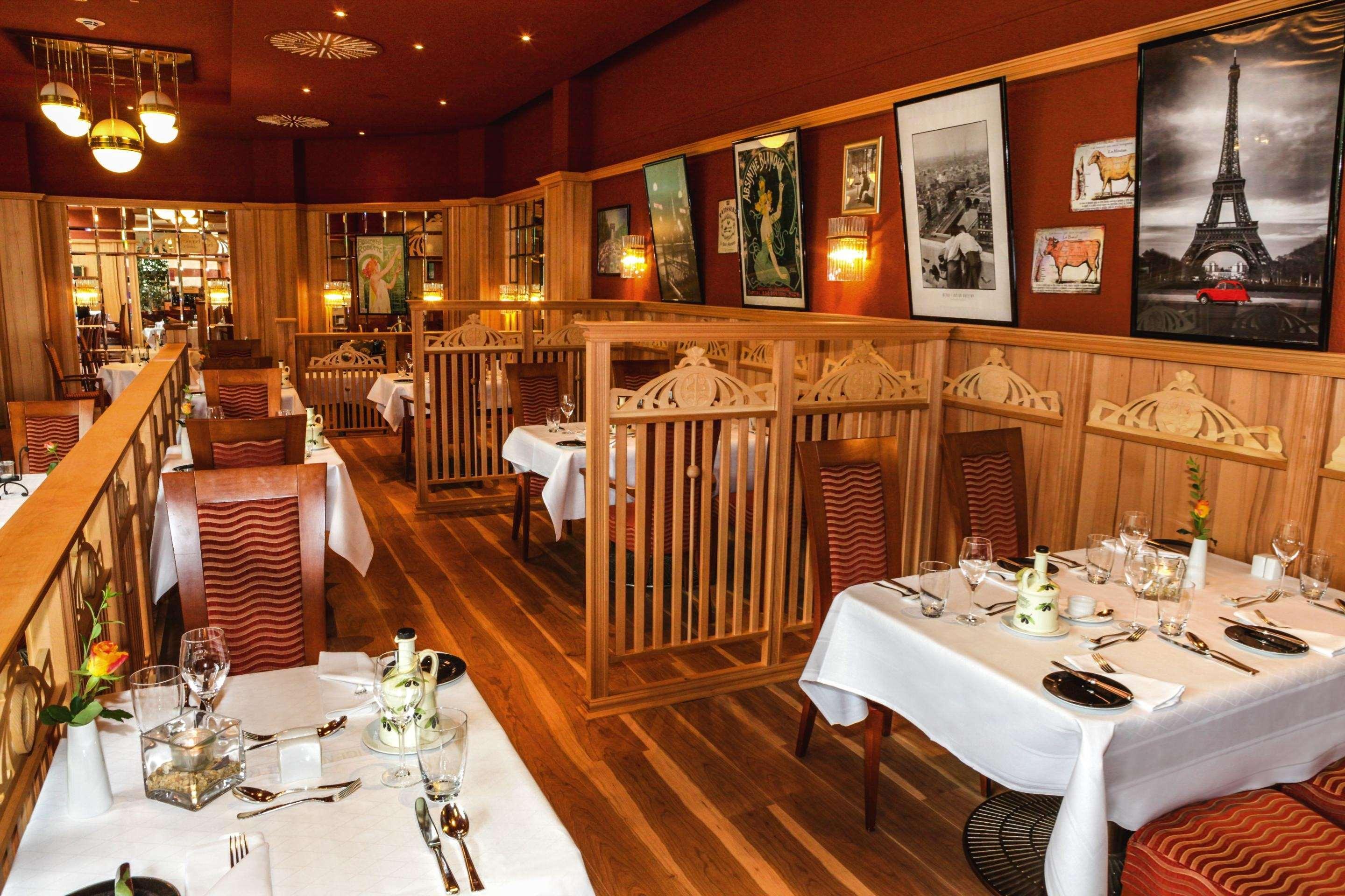 Steigenberger Hotel & Spa Bad Pyrmont Exteriér fotografie Interior of the restaurant