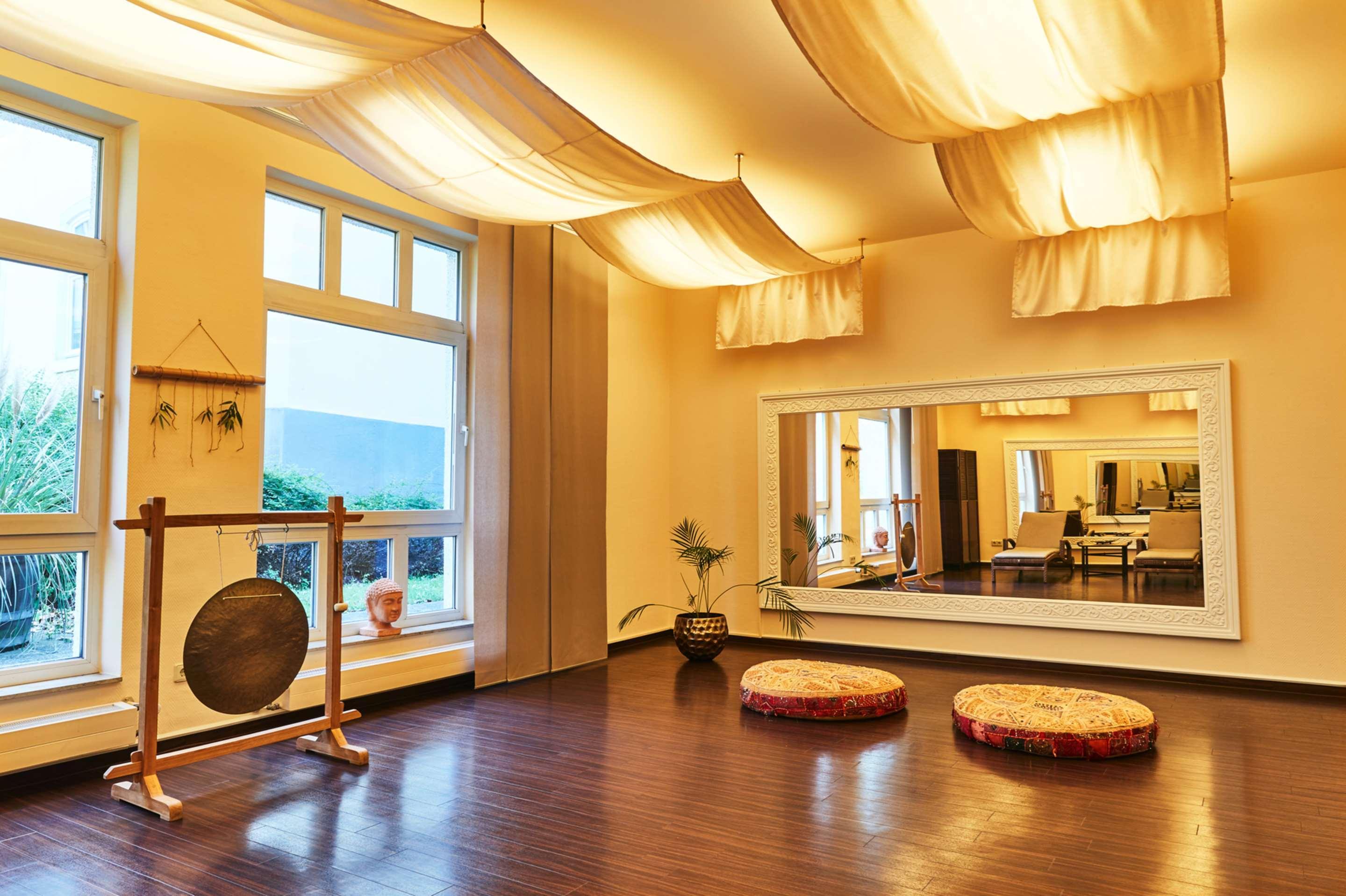 Steigenberger Hotel & Spa Bad Pyrmont Exteriér fotografie A meditation room at the Dhaganga Hermitage
